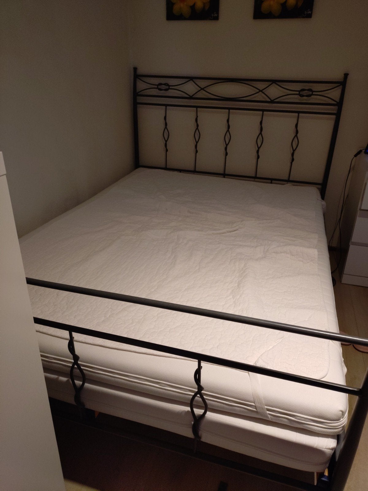mooie bed, Ophalen, 140 cm, Zo goed als nieuw, Twijfelaar