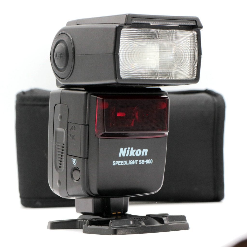Nikon Speedlite SB-600, Audio, Tv en Foto, Fotografie | Flitsers, Ophalen of Verzenden, Gebruikt, Nikon, Kantelbaar