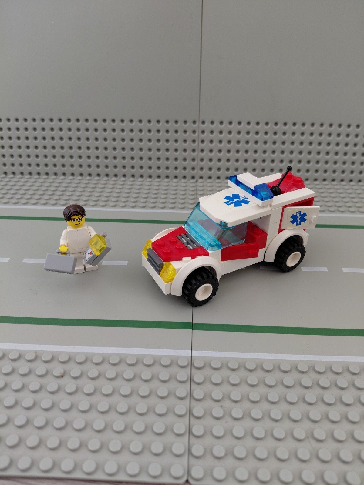 lego 7902 ambulance ziekenauto, Lego, Ophalen of Verzenden, City, Gebruikt