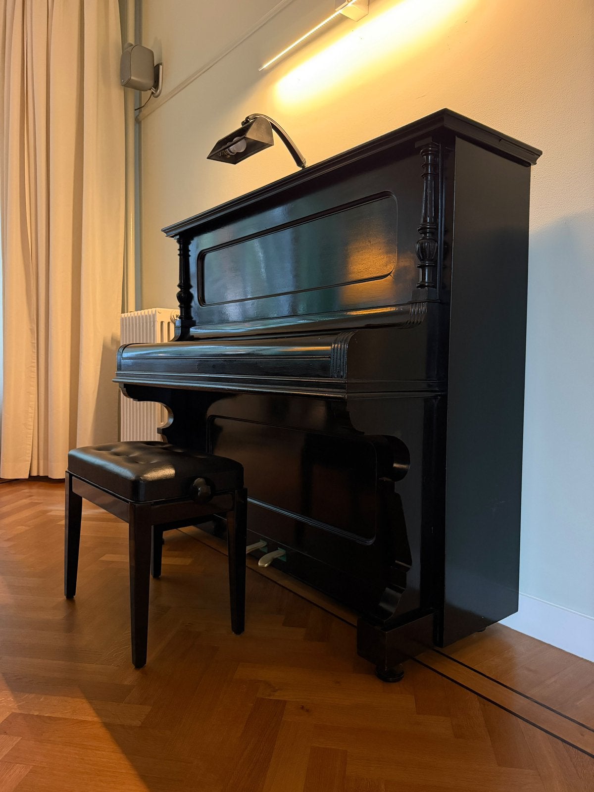 Klassieke, goed bespeelbare, Duitse Thein piano, zwart., Ophalen, Gebruikt, Zwart, Piano