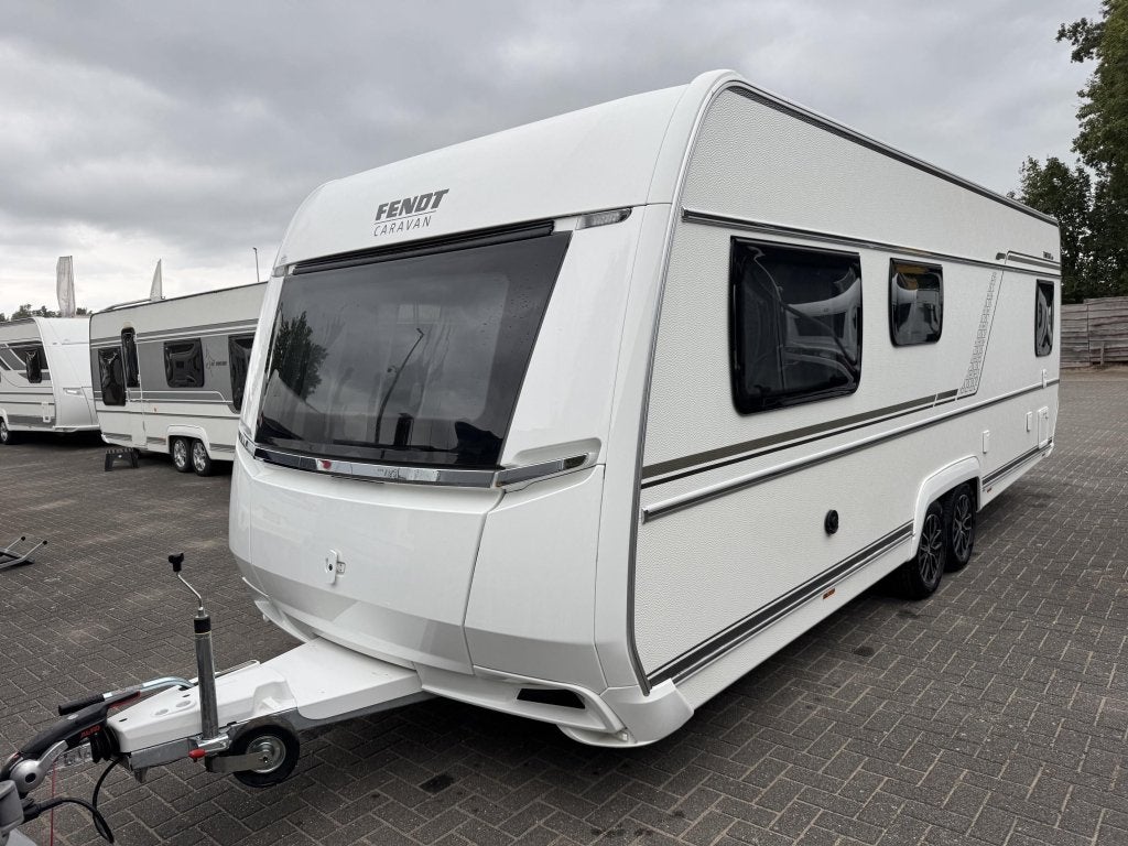 Fendt Tendenza 650 SFD 2025 | Luifel | Schotel | Queensbed, Caravans en Kamperen, Schokbreker, Rondzit, Bedrijf, Overige typen