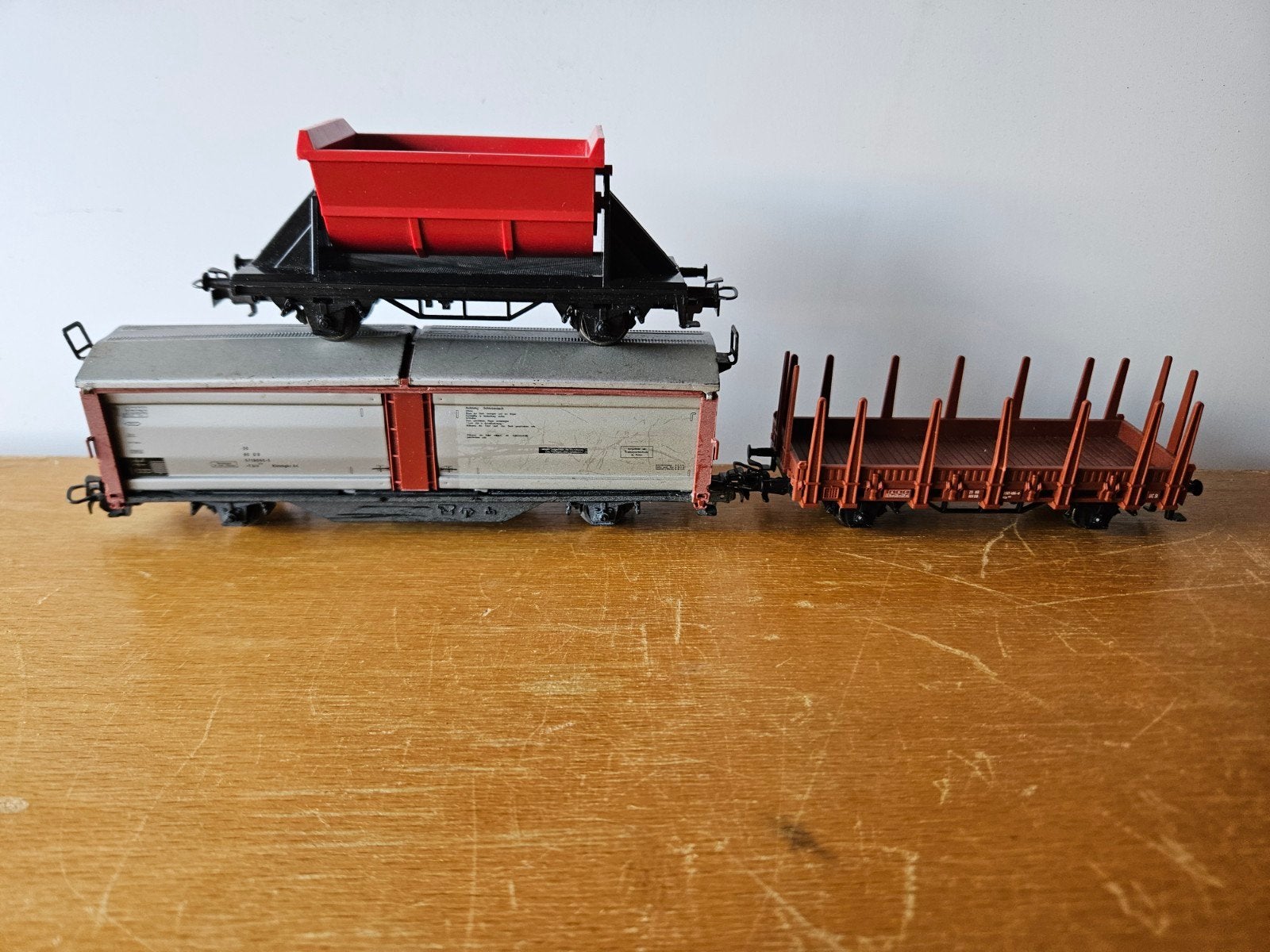 Drie Marklin modelspoorwagons - Gebruikt, Hobby en Vrije tijd, Modeltreinen | H0, Overige merken, Wisselstroom, Gebruikt, Wagon