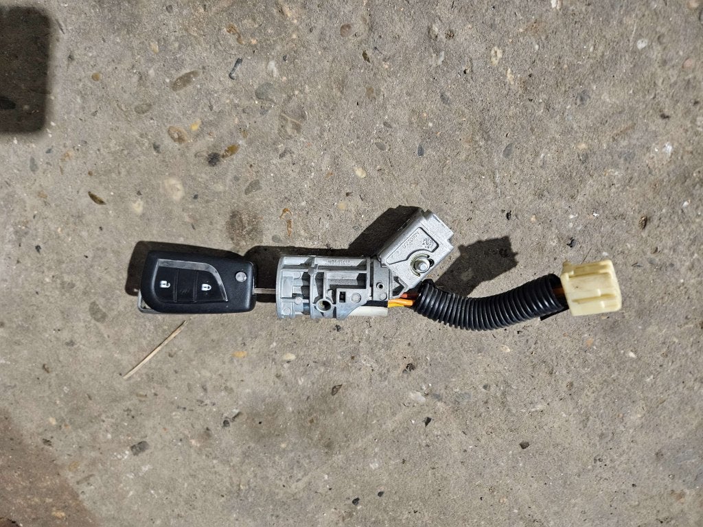 CONTACTSLOT PEUGEOT 107, CITROËN C1,  TOYOTA aygo, Niet ingevuld, Gebruikt, Citroën, Niet ingevuld