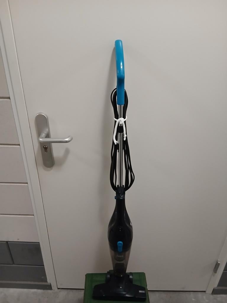 Stofzuiger., Ophalen, Zo goed als nieuw