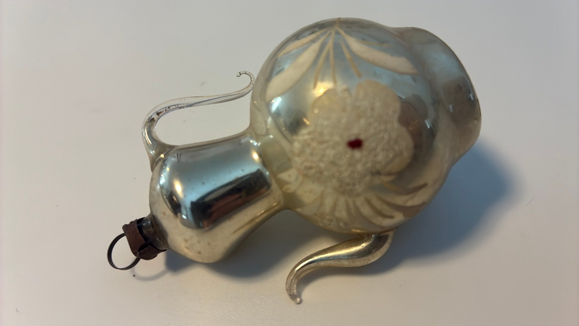 Vintage antieke kerstbal, koffiepot met bloem zilver, Diversen, Ophalen of Verzenden, Zo goed als nieuw