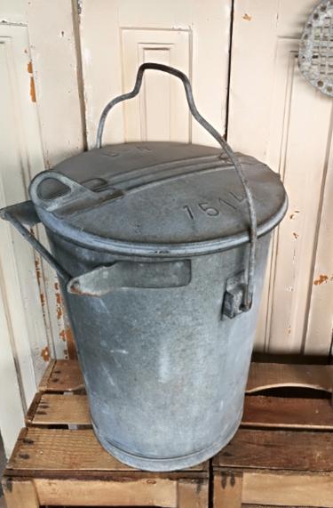 GEZOCHT: Zinken vuilnisemmer / vuilnisbak, Huis en Inrichting, Ophalen, Gebruikt, 40 liter of meer, Metaal
