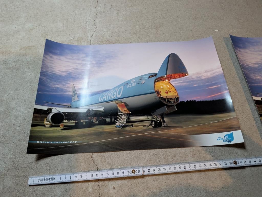 KLM Cargo 747-400ERF poster - 85 jaar KLM (2004), Gebruikt, Rechthoekig Liggend, Ophalen of Verzenden, A1 t/m A3