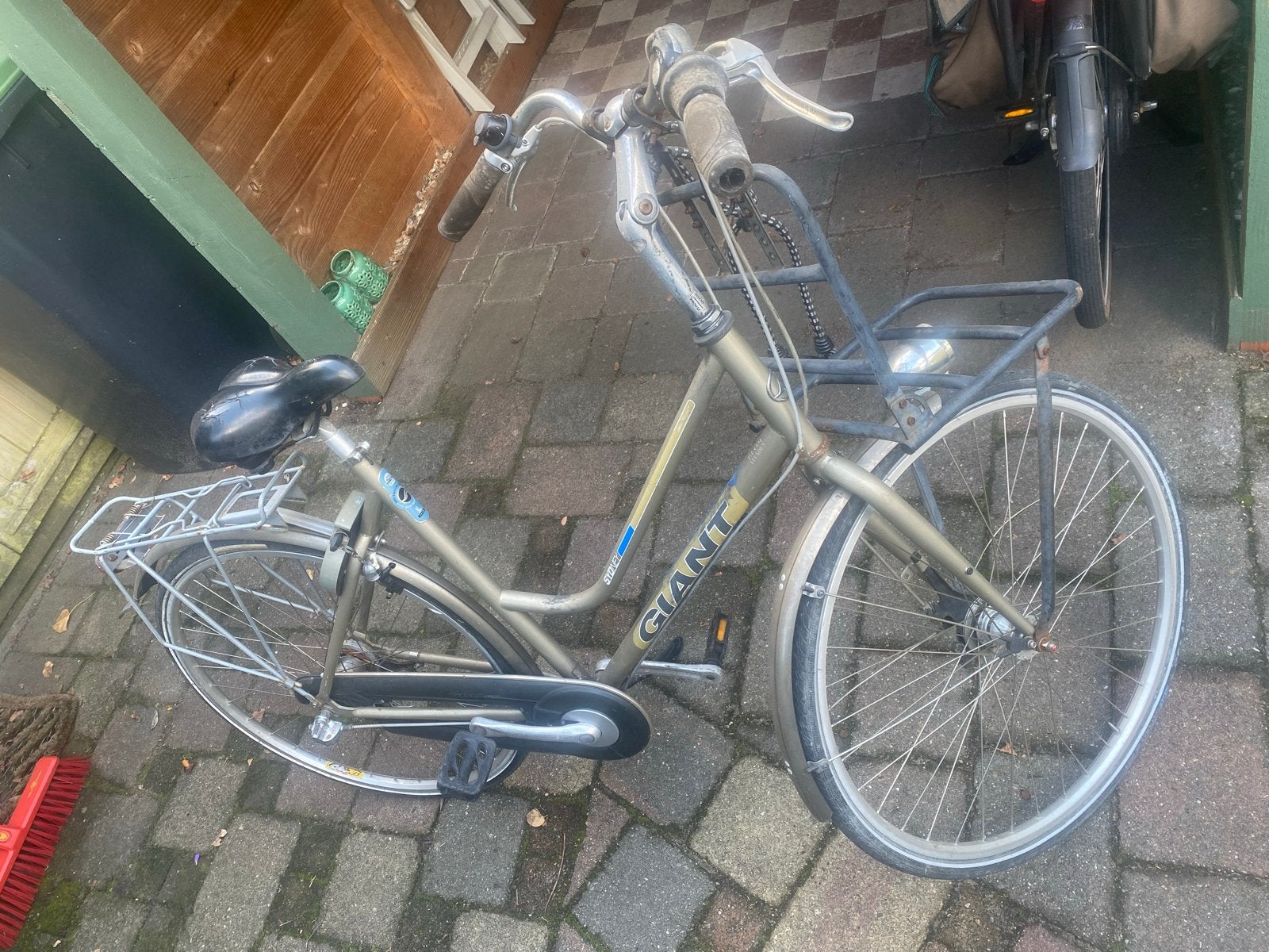Giant damesfiets met voordrager en versnellingen, Fietsen en Brommers, Ophalen, Velgrem, Versnellingen, Giant