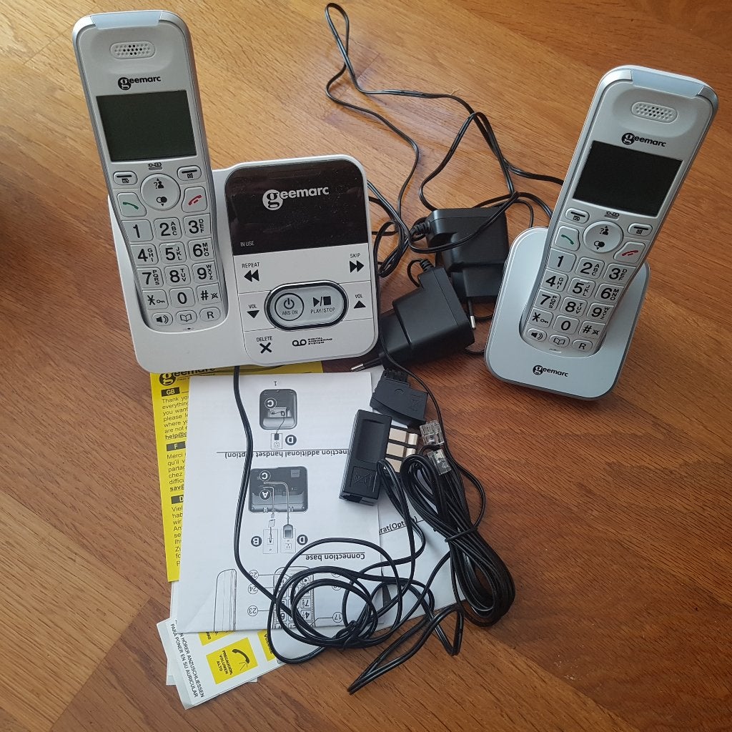 Geemarc amplidect 295, Telecommunicatie, Vaste telefoons | Handsets en Draadloos, Ophalen of Verzenden, Zo goed als nieuw, 2 handsets