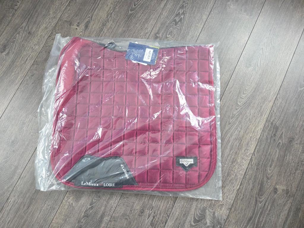 LeMieux dekje, Full (L), Dressuurdekje, Rood, Nieuw