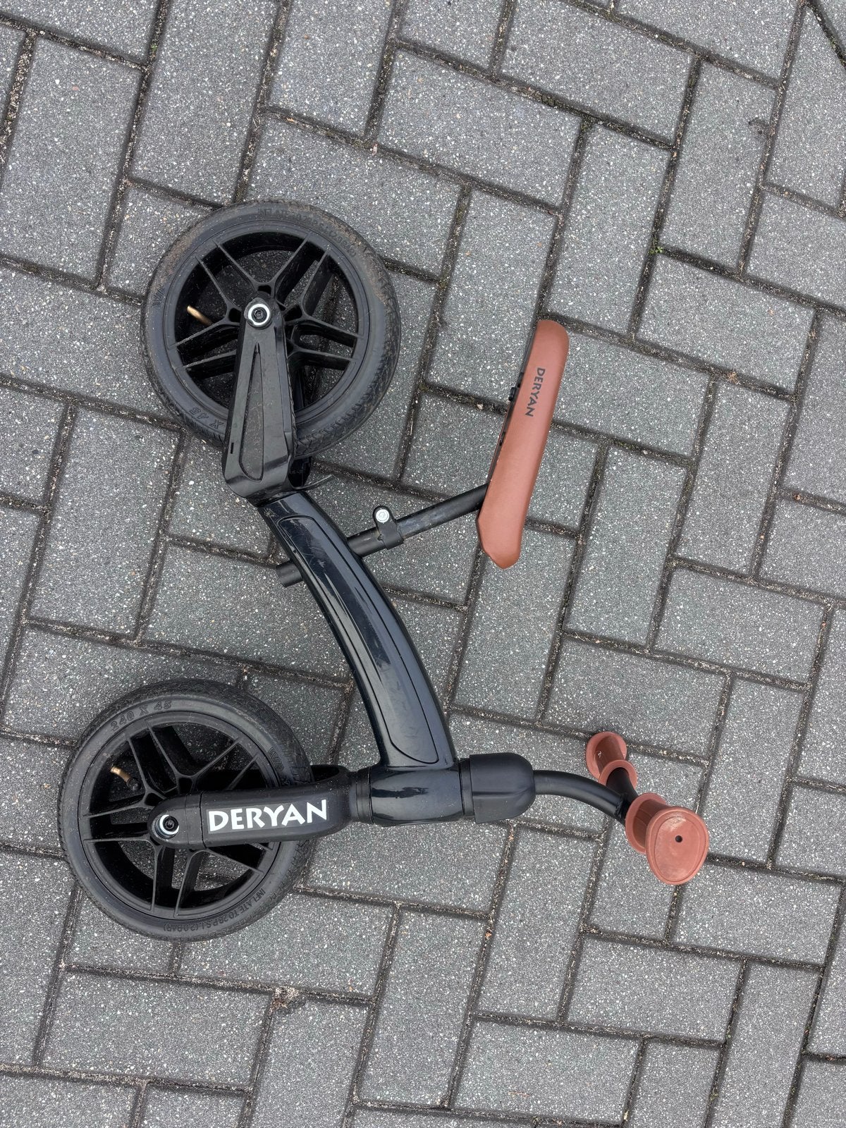 Deryan Loopfiets Zwart - Perfect voor Jonge Avonturiers, Ophalen, Gebruikt, Minder dan 16 inch