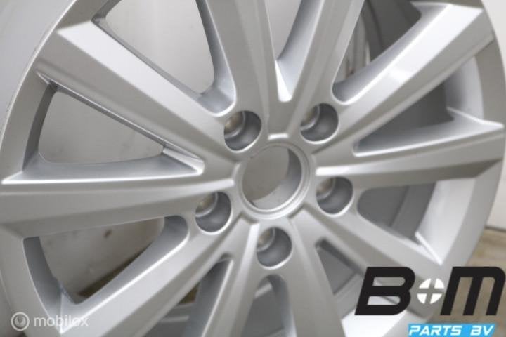 NIEUWSTAAT! 1 losse 16 inch VW Transporter T5 GP! 7E0071497A, Gebruikt, Band(en)