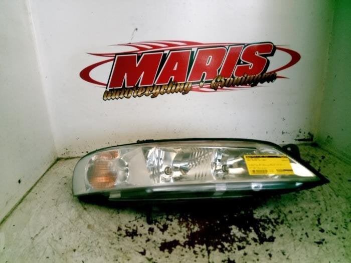 Koplamp rechts van een Opel Vectra, Gebruikt, -, -, Opel