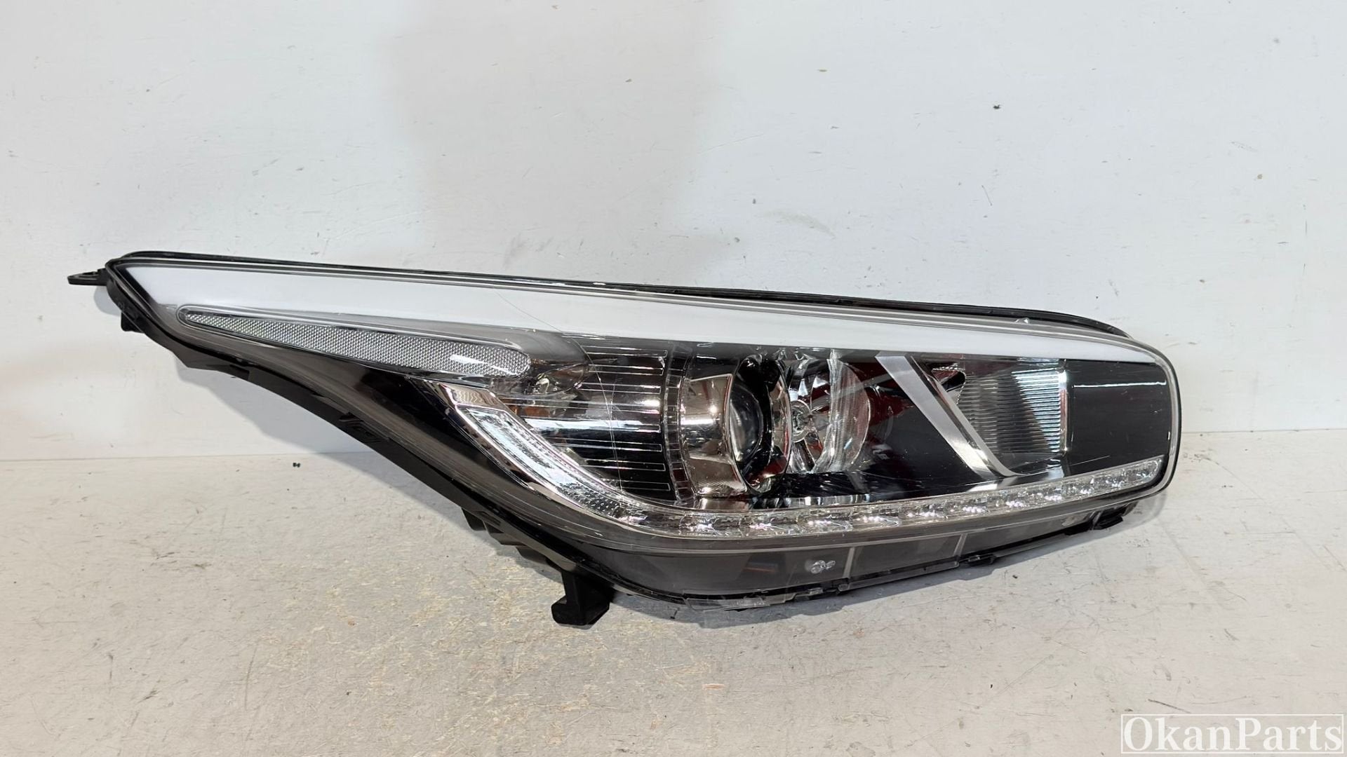 Kia Cee'd (JD) Facelift H7 LED koplamp rechts 92102-A2220