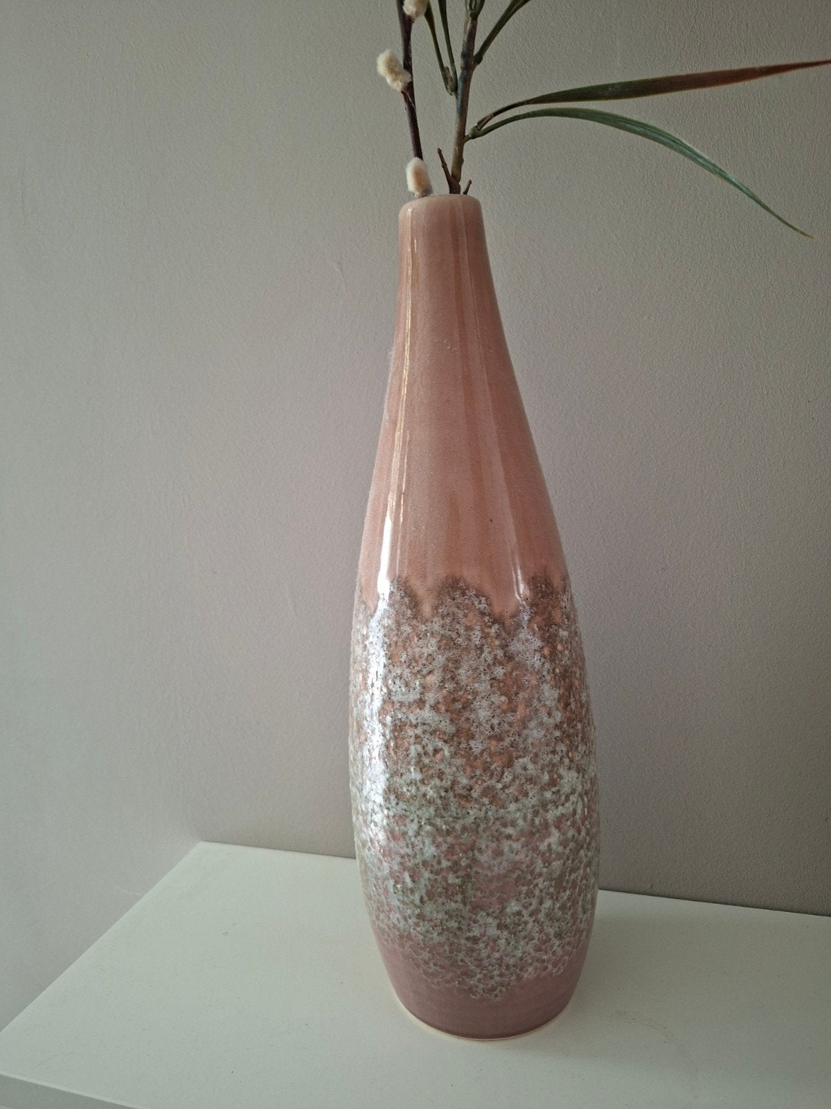 Leuk roze vaasje ter decoratie, Met patroon/structuur, 41 cm, Ophalen of Verzenden, Zo goed als nieuw