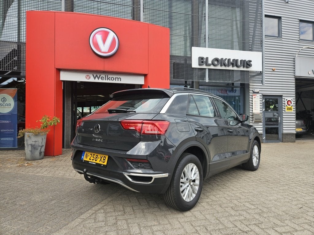 Volkswagen T-Roc 1.5 TSI 150pk Style A/T | Carplay | PDC V+A, Auto's, Volkswagen, 12 maanden, Stof, 4 cilinders, Bedrijf