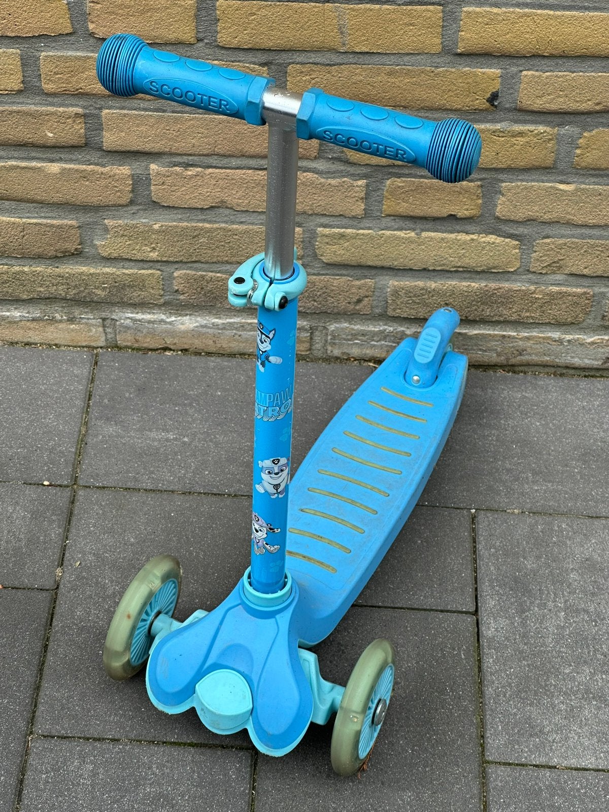 Paw Patrol step, Ophalen of Verzenden, Zo goed als nieuw, Gewone step