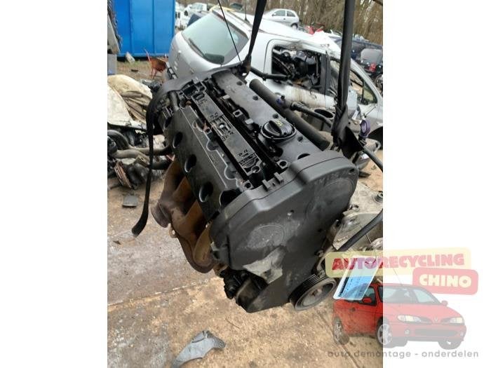 Motor van een Peugeot 407, Ophalen, Gebruikt, -, -