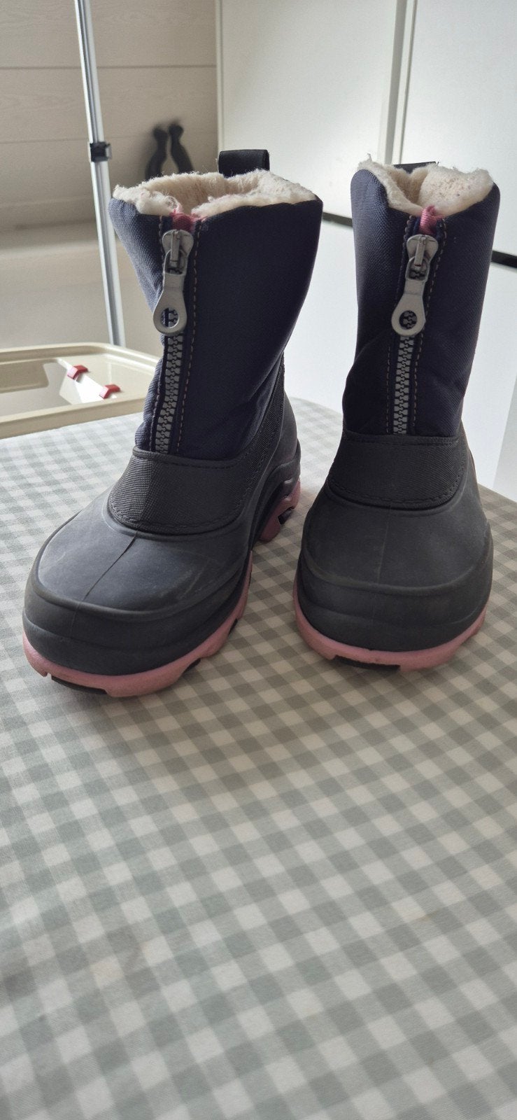 Stups snowboots meisjes, maat 32/33, warm en waterdicht, Ophalen of Verzenden, Zo goed als nieuw, Meisje, Overige typen