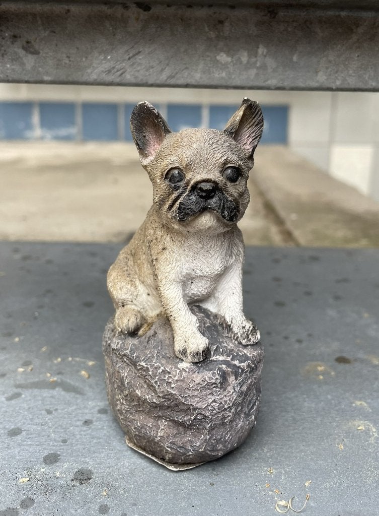 Klein beeldje van hond Franse bulldog, Verzamelen, Beelden en Beeldjes, Ophalen of Verzenden, Zo goed als nieuw, Dier