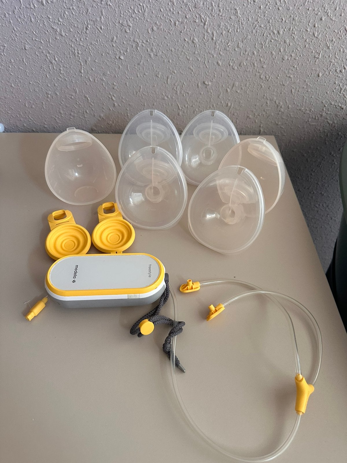 Medela freestyle handfree kolf, Kinderen en Baby's, Babyvoeding en Toebehoren, Ophalen, Medela, Borstkolf, Zo goed als nieuw