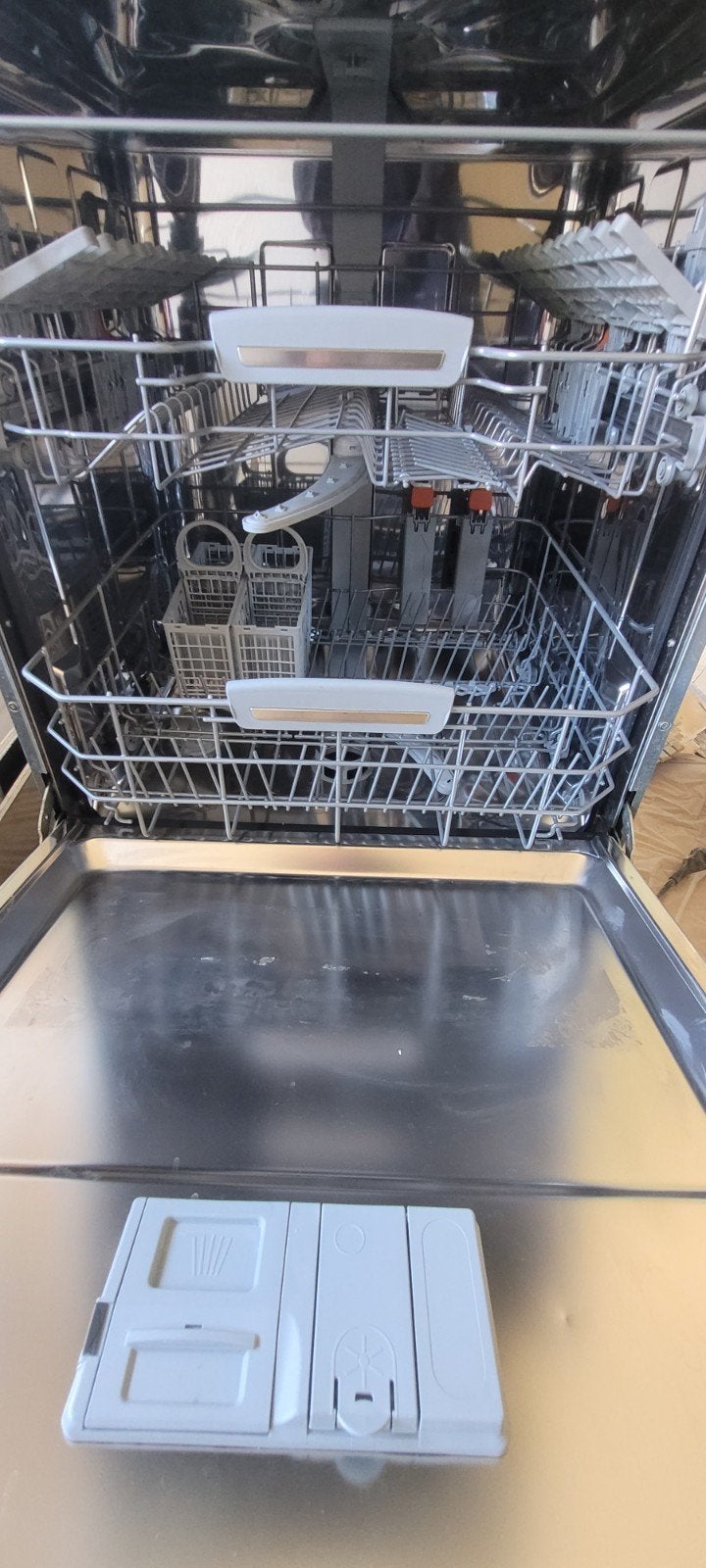 Free dishwasher & cooker & hob, Ophalen