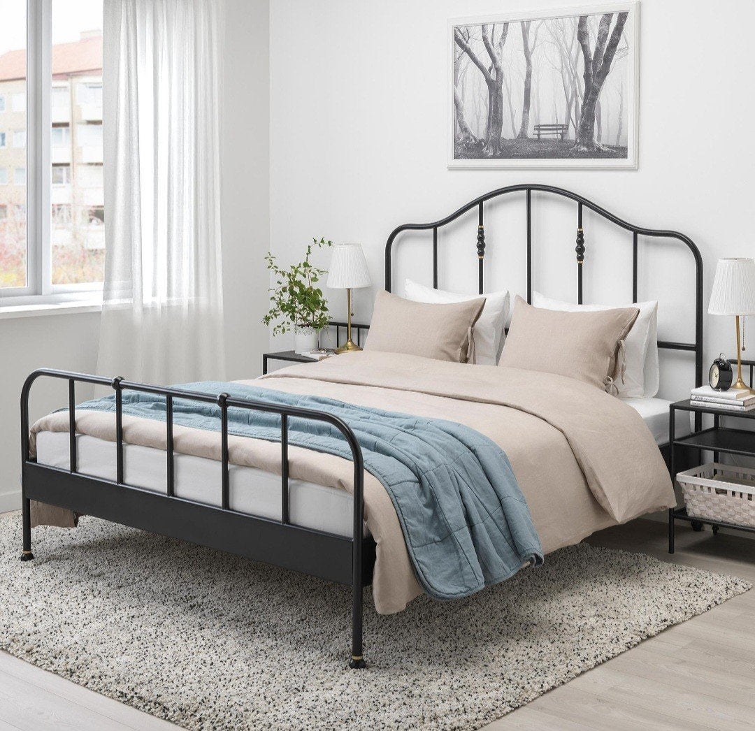 IKEA Sagstua Tweepersoonsbed - Zwart Metaal, Huis en Inrichting, Slaapkamer | Bedden, Gebruikt, Zwart, Tweepersoons, Ophalen of Verzenden