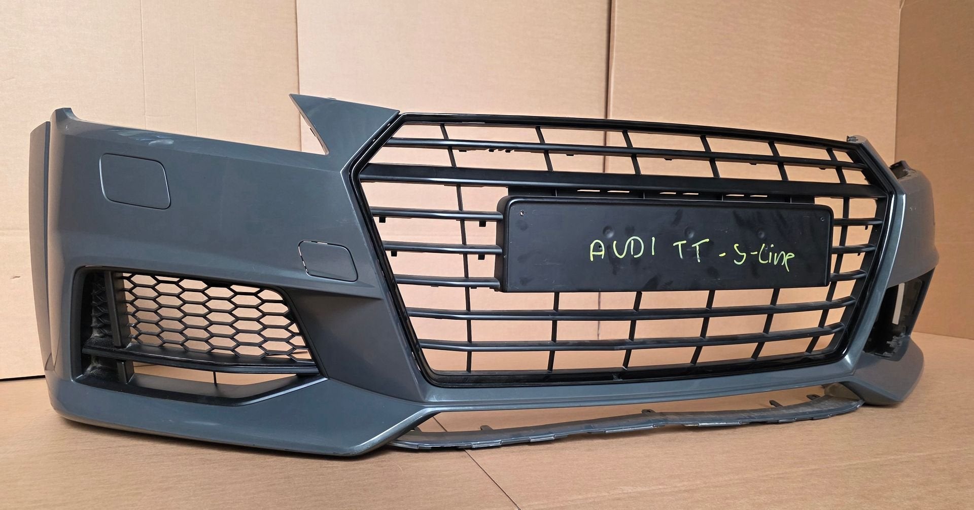 Voorbumper Audi TT 8S TTS S-line Origineel bj.2014-2018 PDC, Gebruikt, -, Voor, Bumper