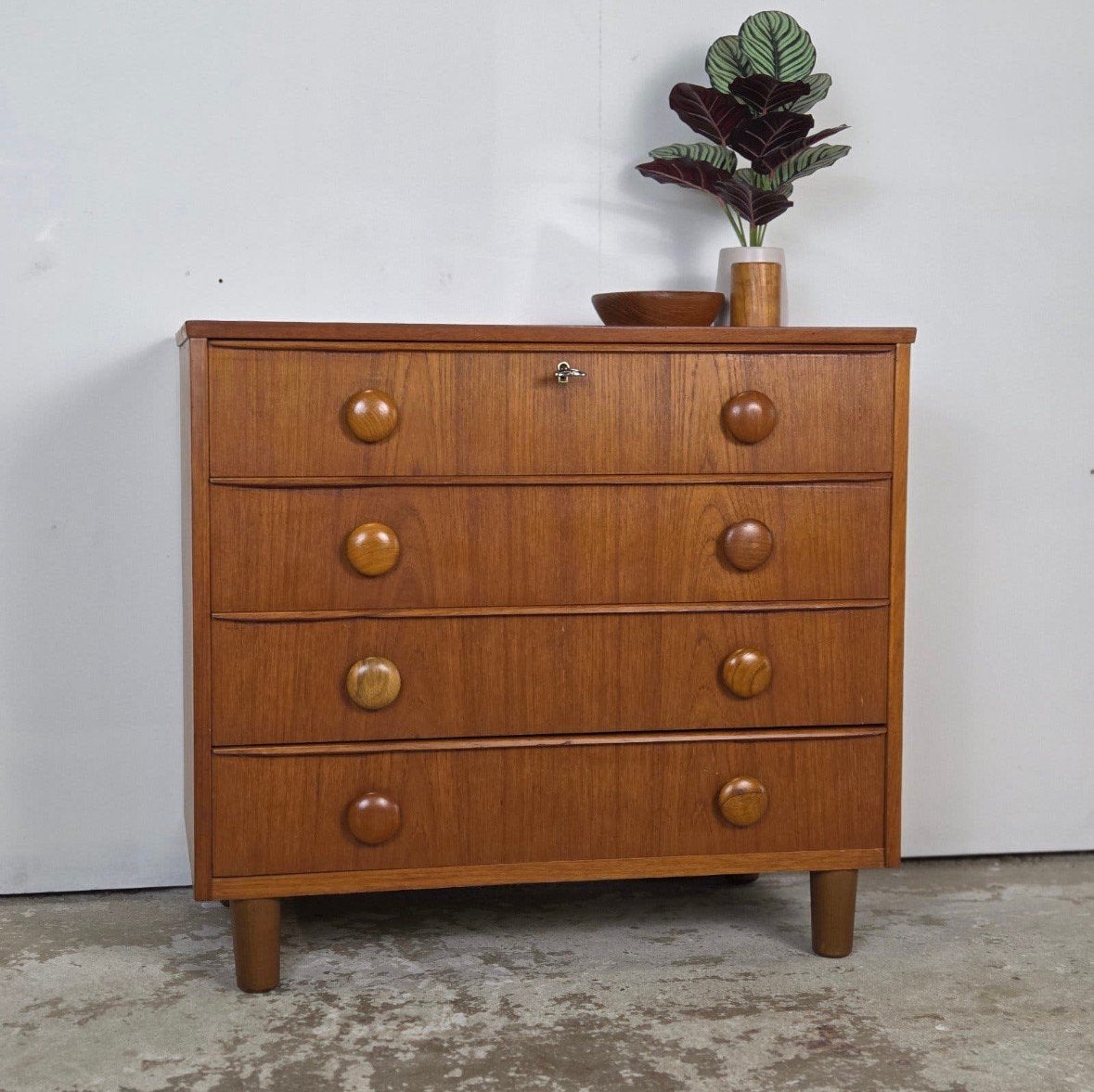 Scandinavische vintage teakhouten ladekast, 4 lades