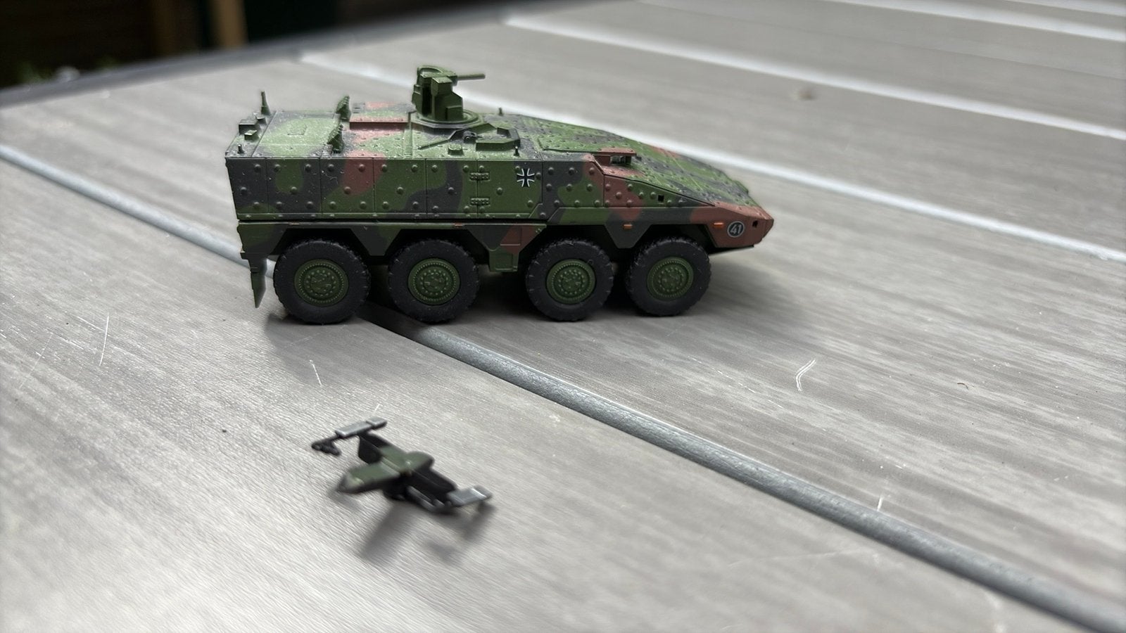 SCHUCO 452680300 BOXERTANK HO 1:87, Ophalen of Verzenden, Zo goed als nieuw