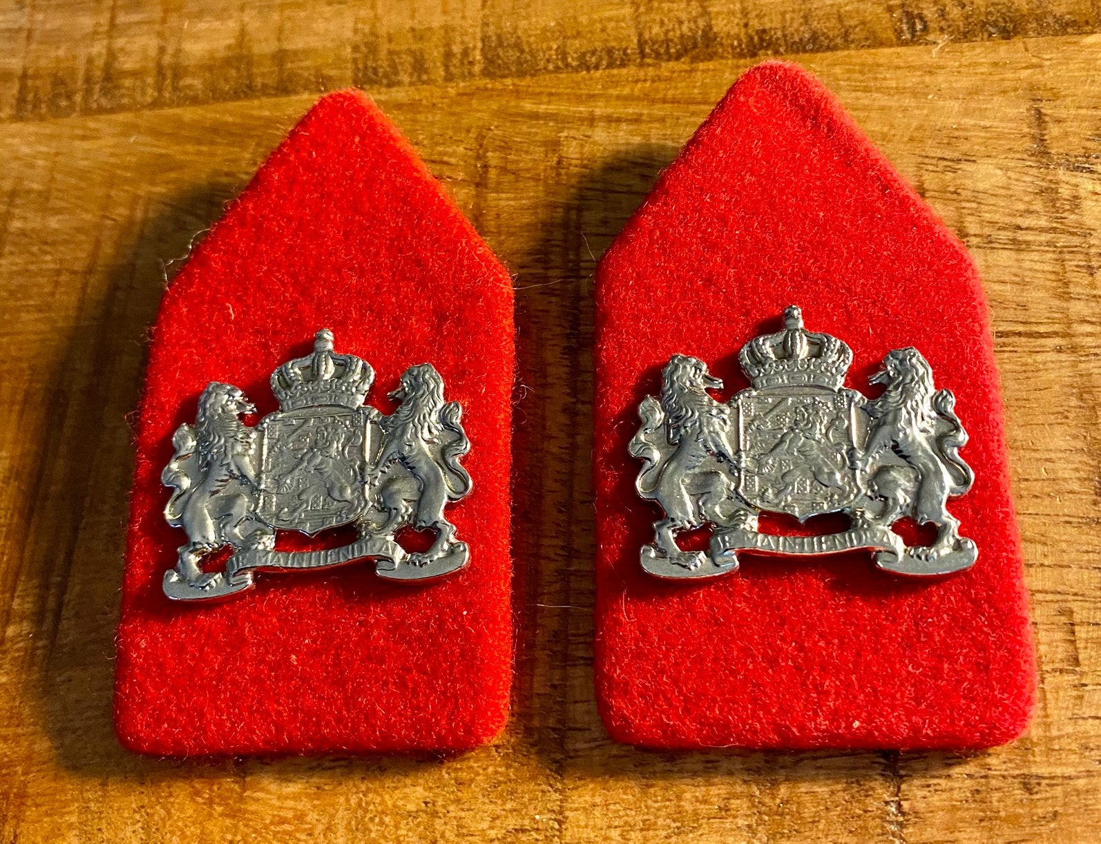 Kraagspiegel emblemen Korps Nationale Reserve NATRES, Verzenden, Landmacht, Nederland, Embleem of Badge