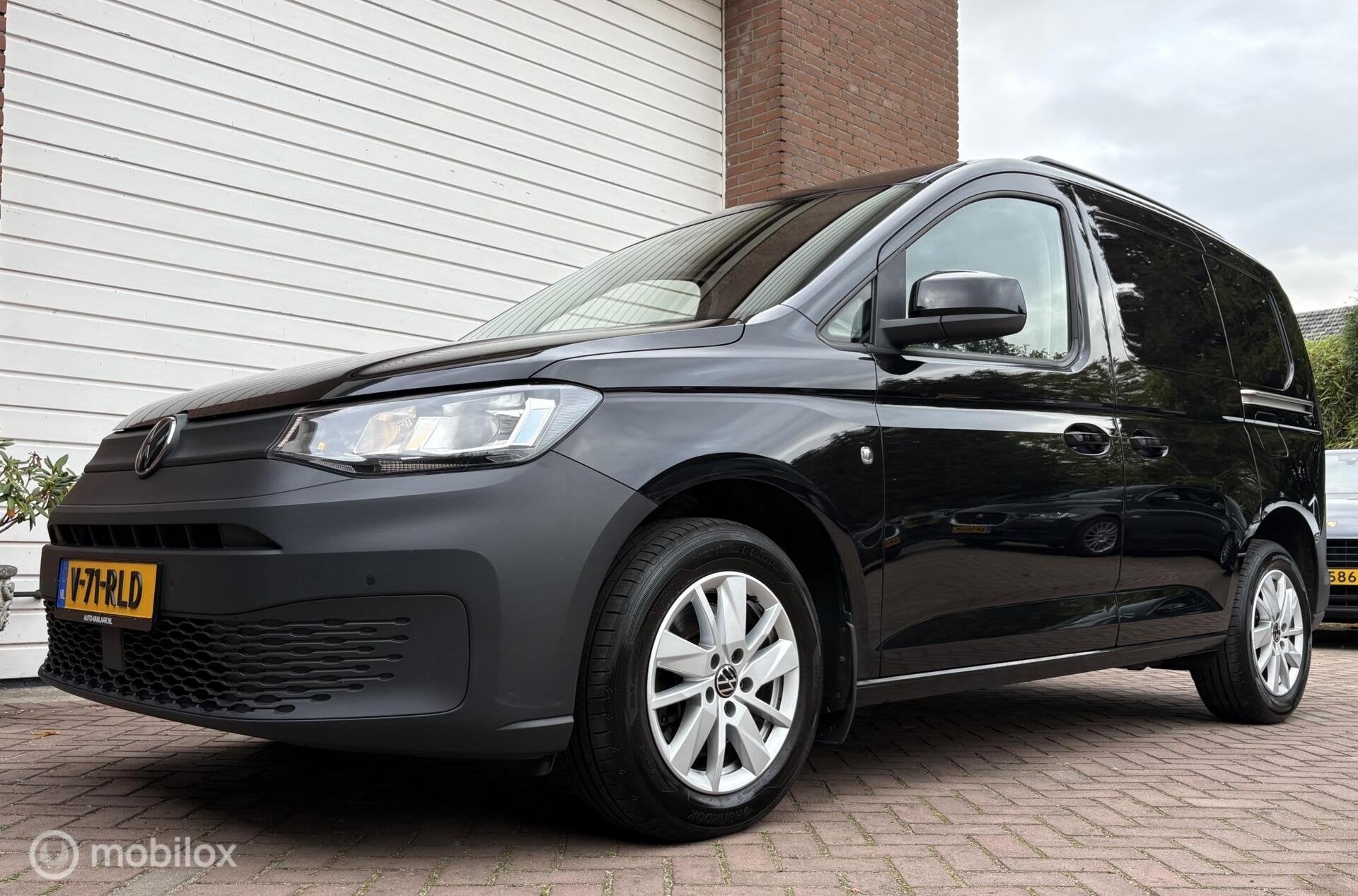 Volkswagen Caddy Cargo 2.0 TDI DSG Carplay Camera 2x schuifd, Auto's, Automaat, Dealer onderhouden, Gebruikt, Euro 6