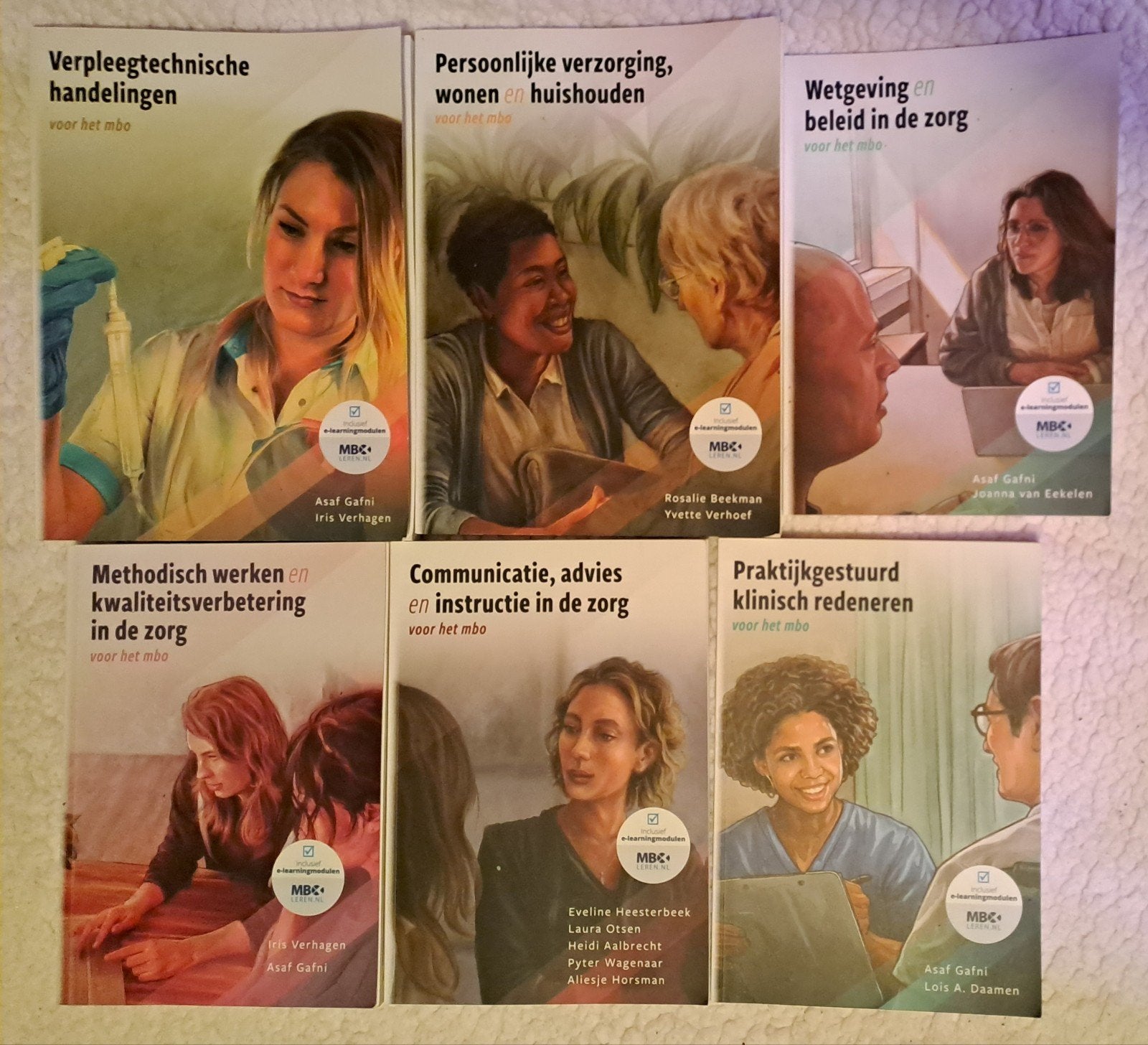 MBO Zorgboeken: Verpleegtechnische Handelingen e.a., Ophalen of Verzenden, Gamma, Zo goed als nieuw, MBO