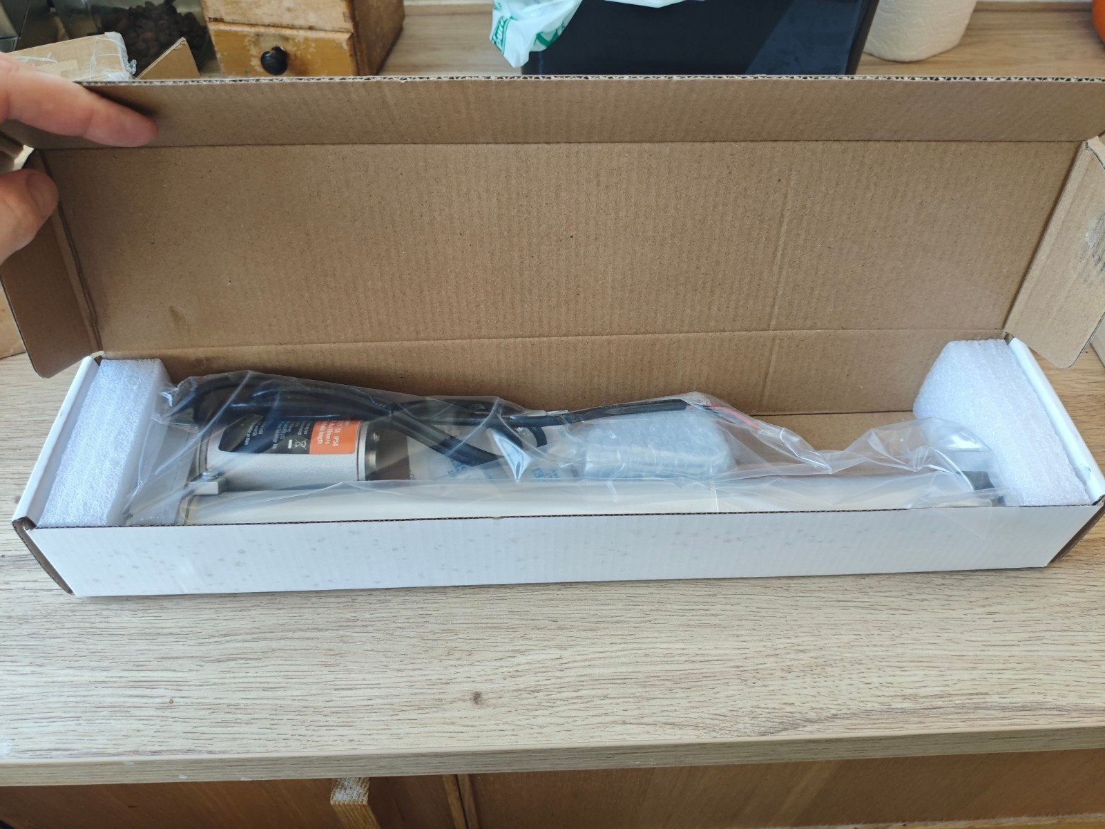 Lineaire actuator 12V DC 30cm 1000Nm 14mm/s, Ophalen, Nieuw