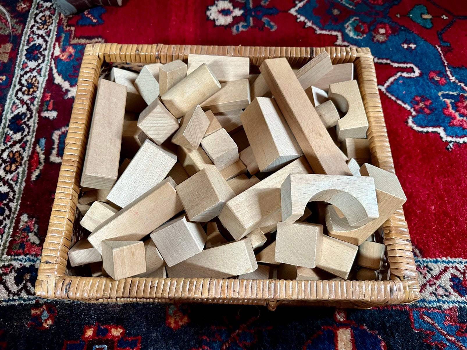 Rietenmand vol met Haba houten blokken, Kinderen en Baby's, Ophalen of Verzenden, Zo goed als nieuw