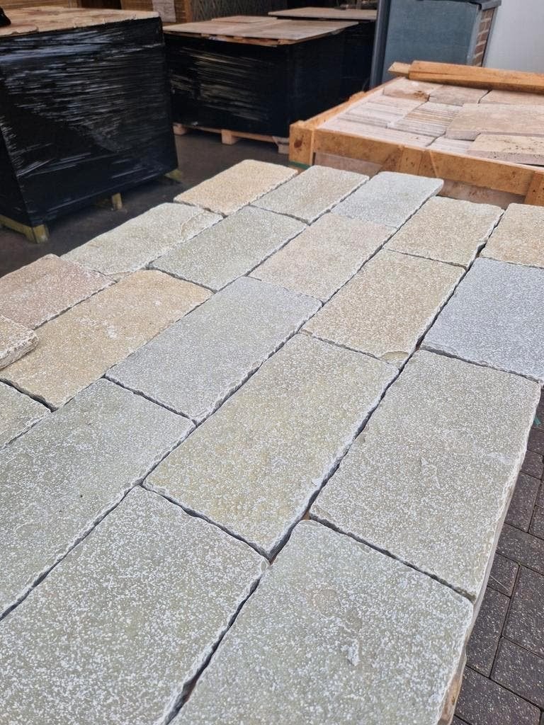 PAVES DALLEN TEGELS NATUURSTEEN VLOER €45,-PM2, Nieuw, Ophalen of Verzenden, Terrastegels, Natuursteen