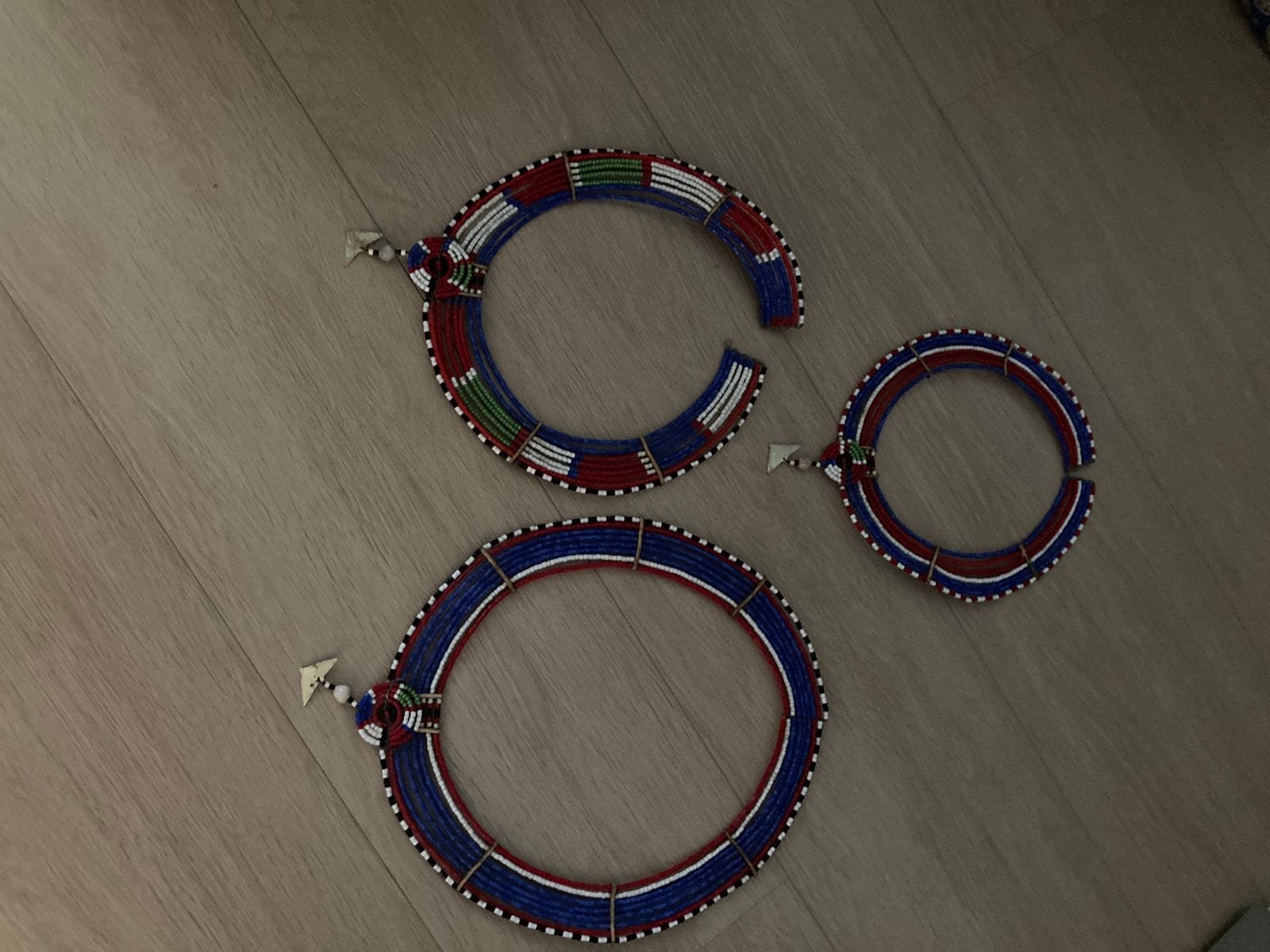 3 Toeareg kralenketting, Sieraden, Tassen en Uiterlijk, Overige materialen, Blauw, Ophalen of Verzenden, Verstelbaar