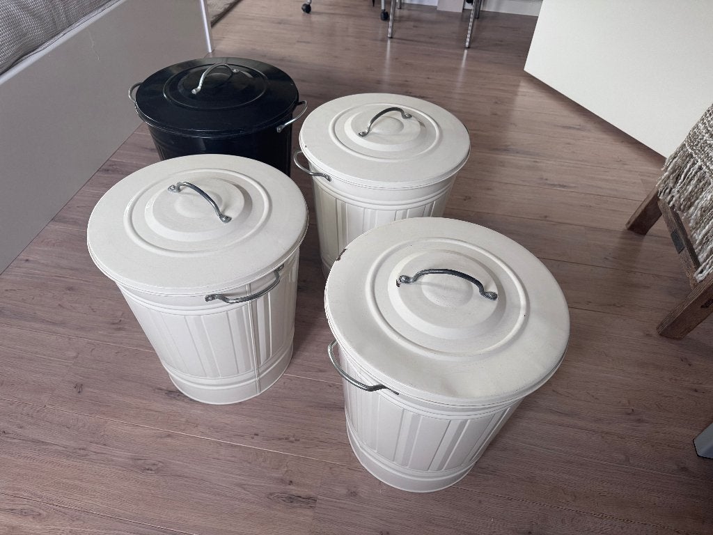 Set van 4 KNODD emmers met deksel 40 liter (ook los te koop), Ophalen, Gebruikt, Overige materialen, Met deksel