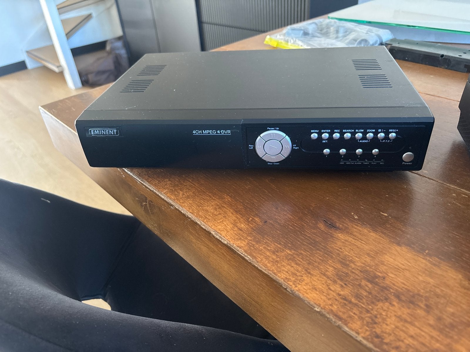 Eminent 4CH MPEG-4 DVR - Digitale Video Recorder, Ophalen, Gebruikt