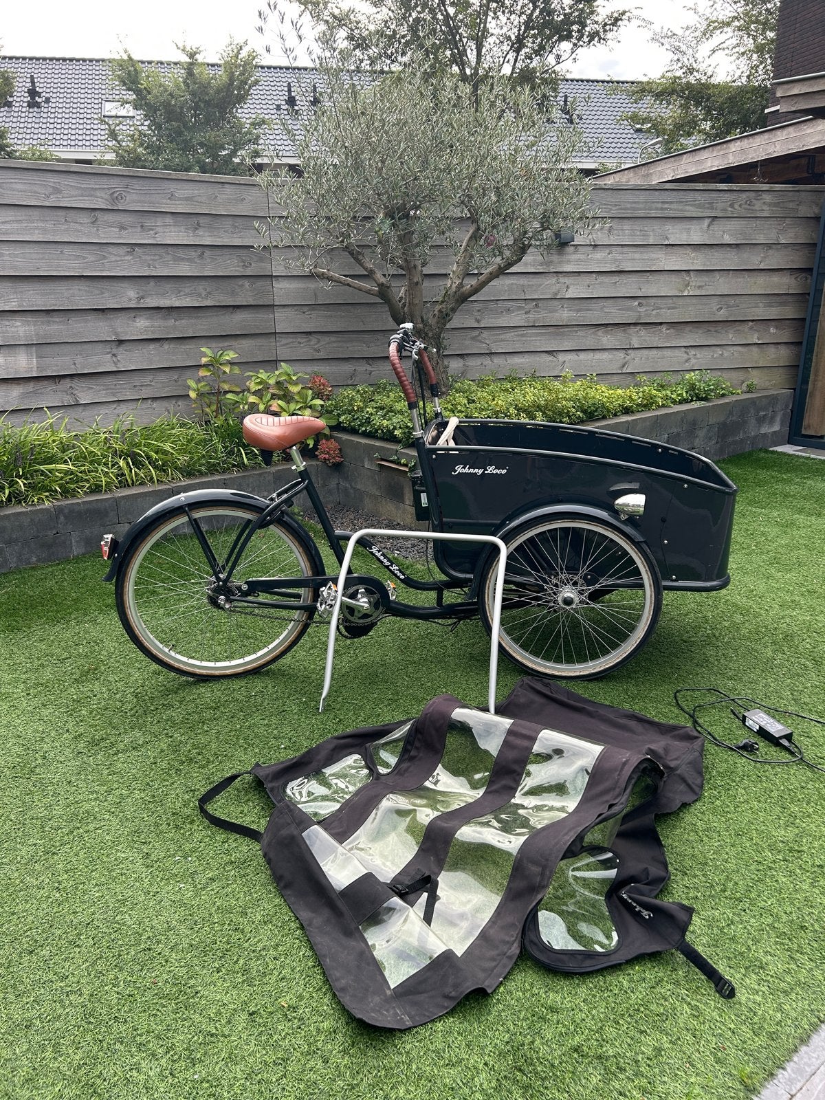 Johnny Loco bakfiets met huif en elektrische ondersteuning, Fietsen en Brommers, Ophalen, Gebruikt, Elektrisch, 2 kinderen