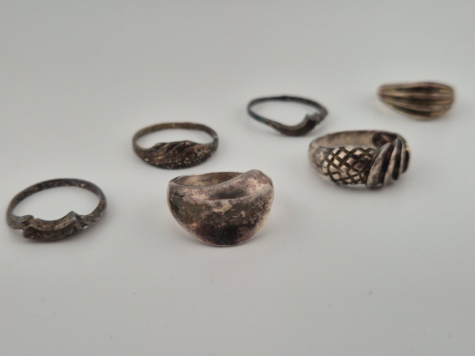 Gezocht: Zilveren Ringen, direct betaald., Ophalen, Zo goed als nieuw, 17 tot 18, Dame