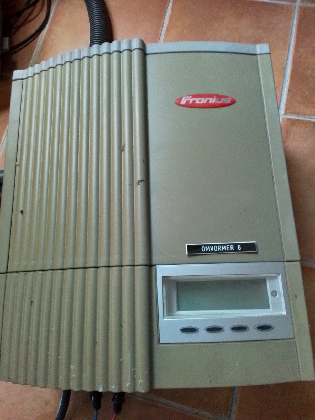 Omvormer en zonnepanelen fronius, Ophalen