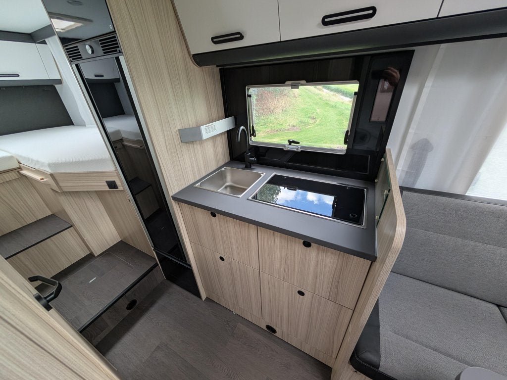 Foto 18 van Sun Living C 70 DL C70DL Adria compact 165pk Nieuw Automaat