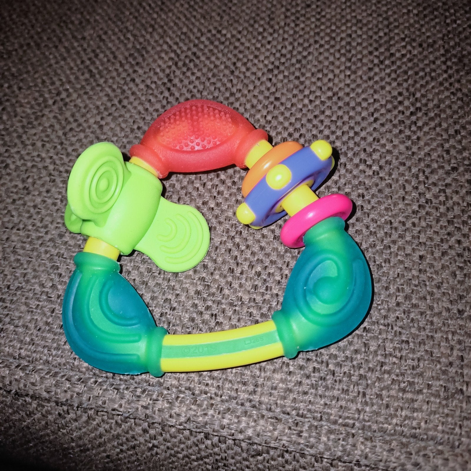 Nuby triangel bijtring., Kinderen en Baby's, Speelgoed | Babyspeelgoed, Ophalen of Verzenden, Zo goed als nieuw, Overige typen