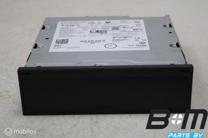 Navigatie module VW T-Roc 6km oud 3G8035816D, Gebruikt