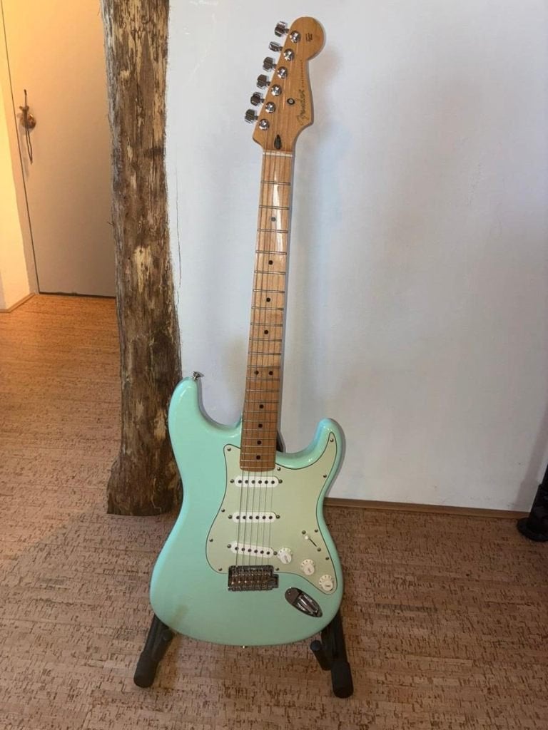 Fender Player (2020) Special Edition, Surf Green, Spelcomputers en Games, Games | Nintendo 2DS en 3DS, Ophalen, Racen en Vliegen