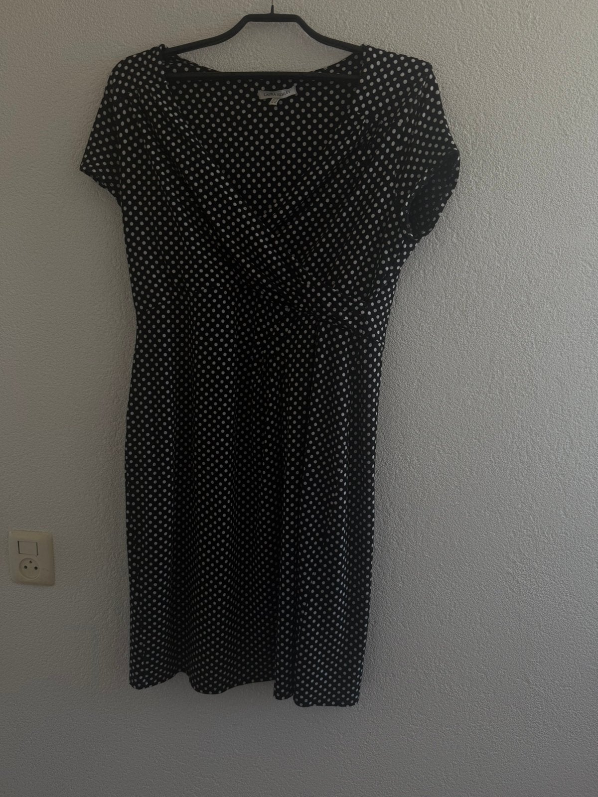 Laura Ashley schitterende jurk maat 44, Ophalen of Verzenden, Zo goed als nieuw, Maat 42/44 (L), Knielengte