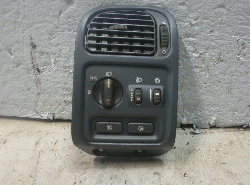 LICHTSCHAKELAAR Volvo V40 (VW) (306-139-45), Gebruikt, Info@volvocars.com, Ophalen of Verzenden, Volvo
