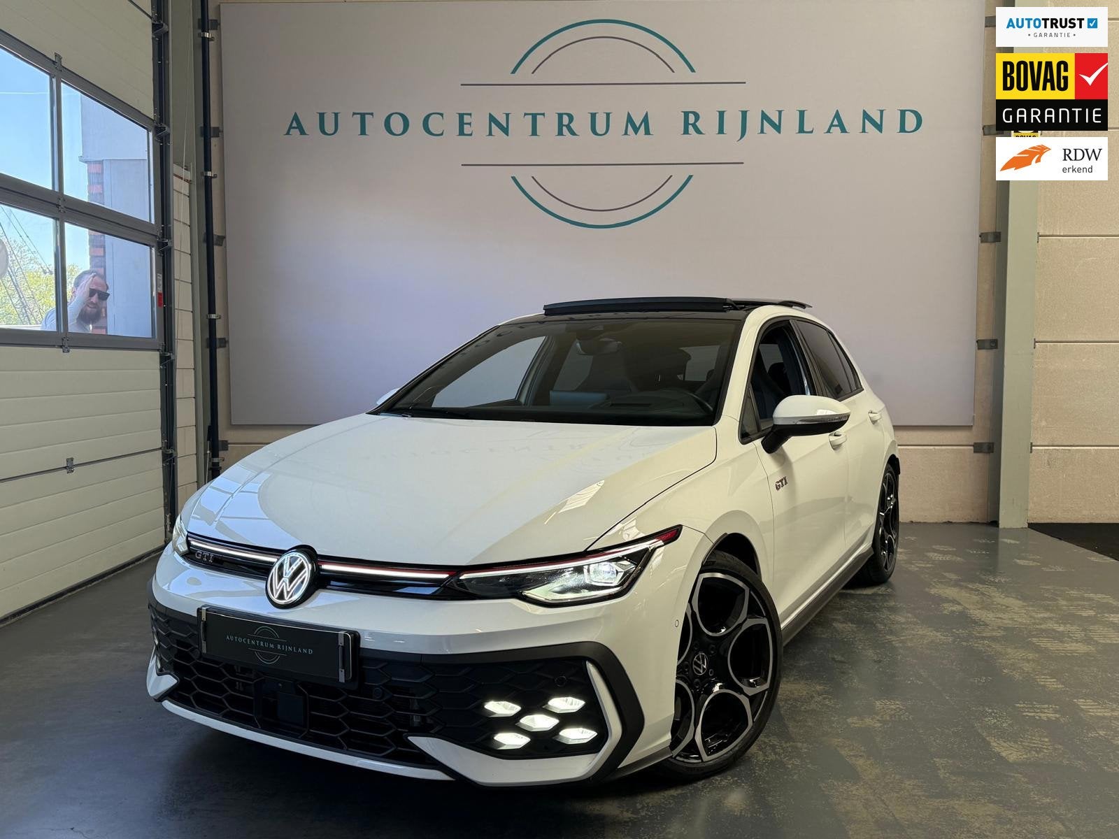 Volkswagen GOLF 8.5 GTI 2.0 TSI 265PK, 1 Jaar Bovag Garantie, 4 cilinders, 1984 cc, Wit, 14 km/l