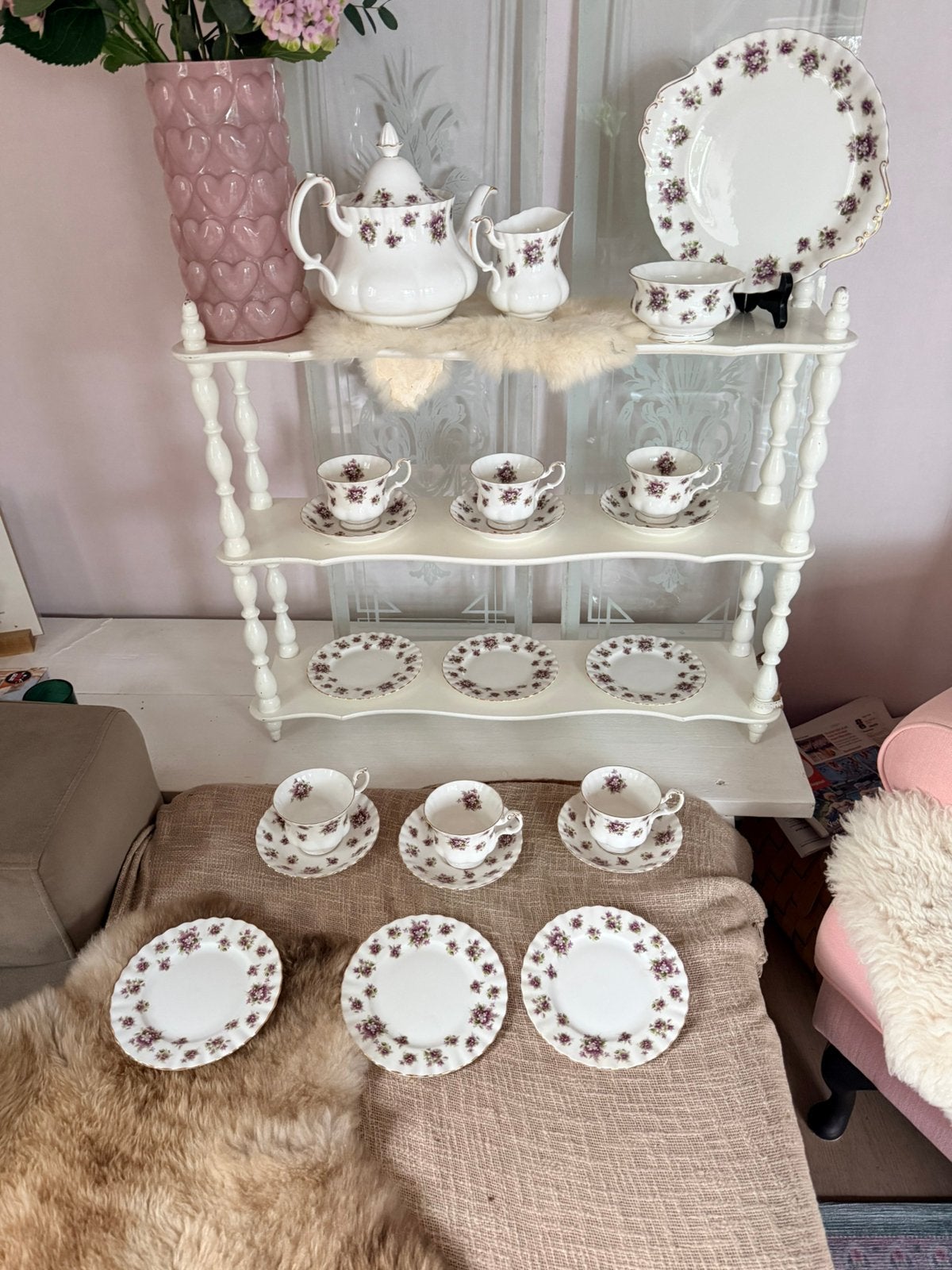 Royal Albert Sweet Violets 6 pers porseleinen set izgst, Antiek en Kunst, Antiek | Porselein, Ophalen